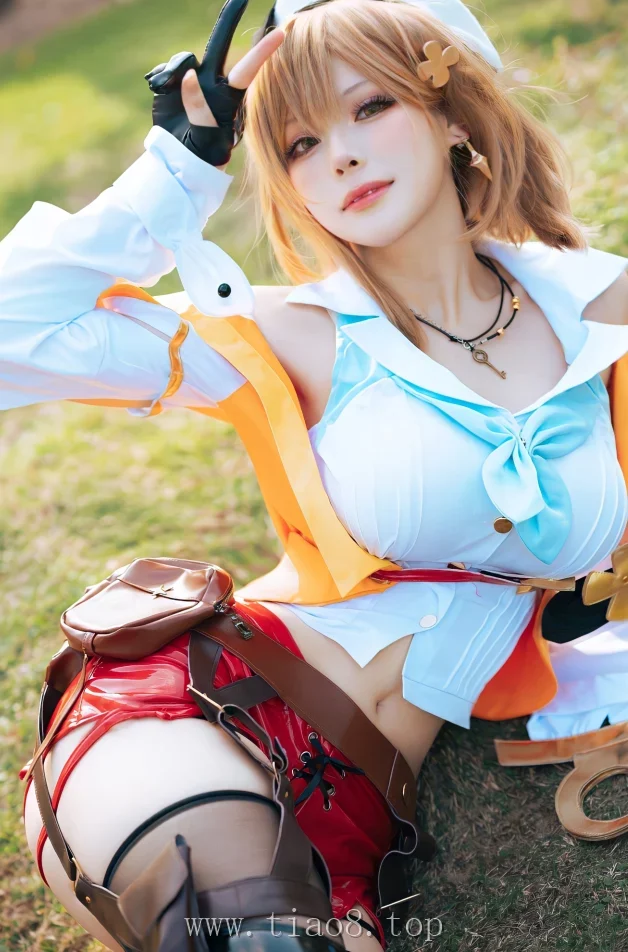 美图欣赏丨Coser_w百合欧皇子w:NO.001-碧蓝航线莱莎联动[23P-157MB]