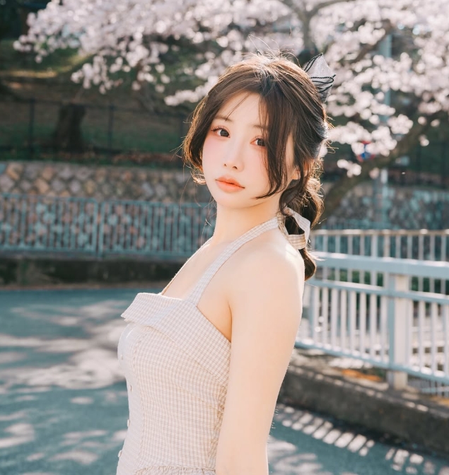 %title插图%numYeonYu写真作品合集下载，甜美气质与性感魅力兼具的梦中情人写真集