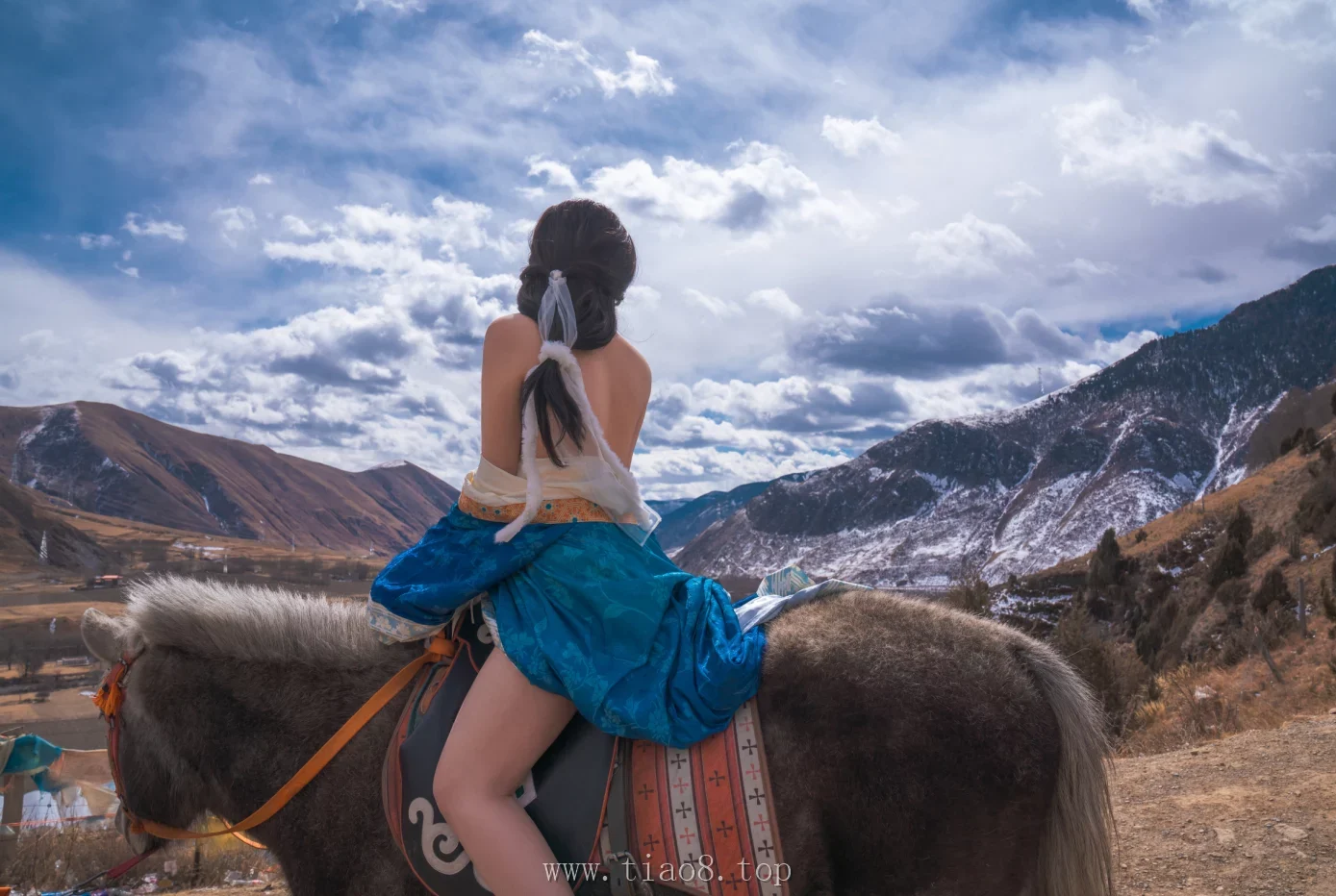 美图欣赏丨Coser小和甜酒:NO.017-骑马公主[38P-507.9M]