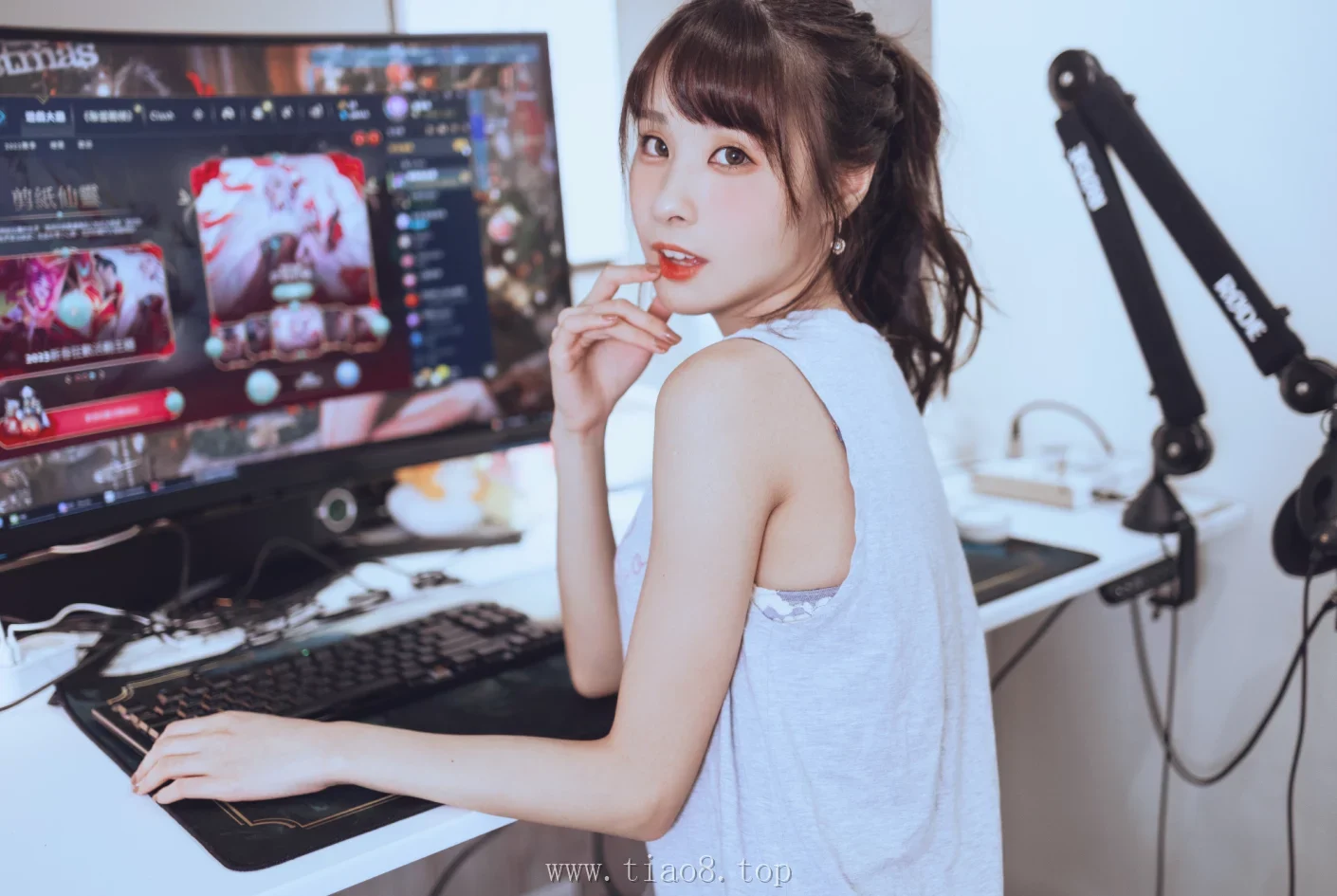 美图欣赏丨Coser泥泥汝:NO.010-阳光[30P-402MB]